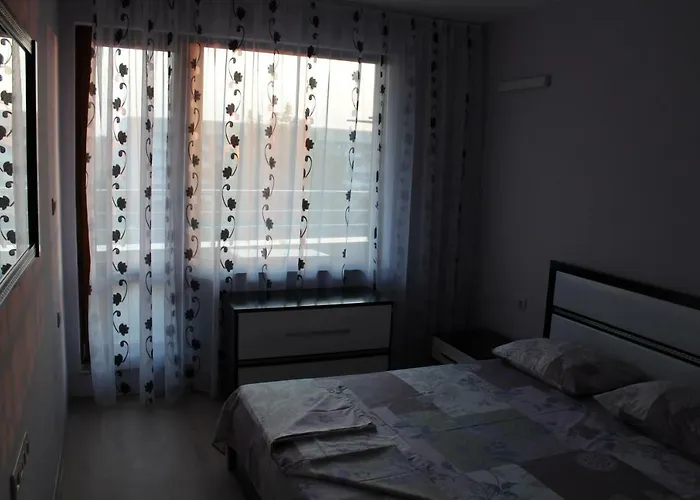 Apartment Paradise Day *