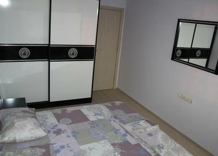 Apartment Paradise Day